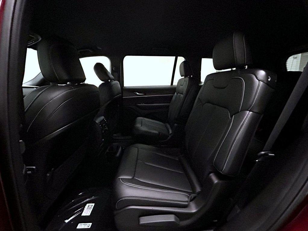 new 2025 Jeep Grand Cherokee L car, priced at $43,624