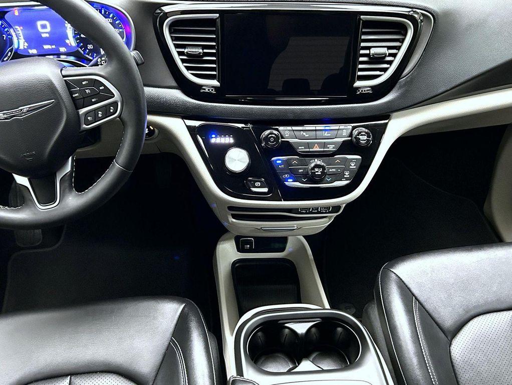 used 2024 Chrysler Pacifica car, priced at $29,723