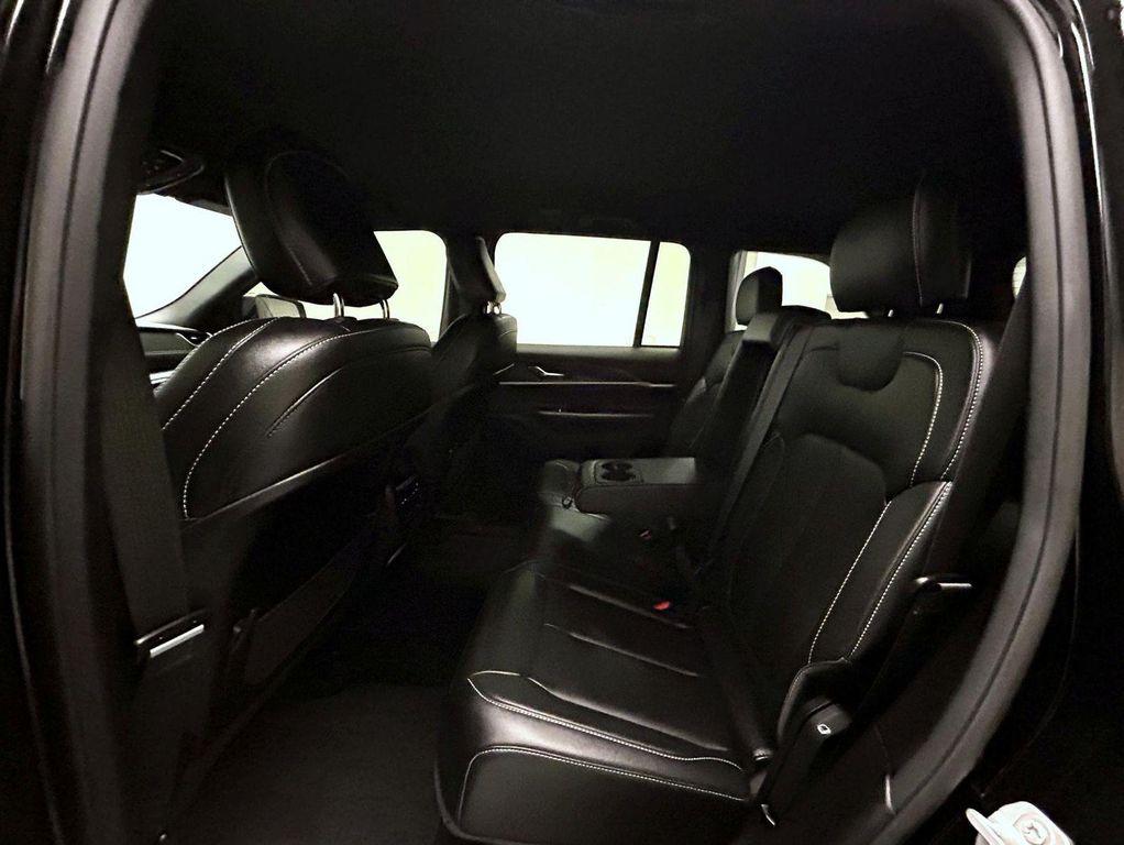 used 2024 Jeep Grand Cherokee car, priced at $33,679