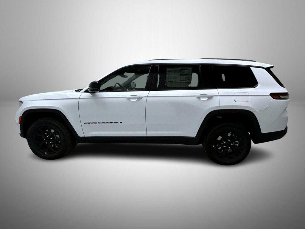 new 2025 Jeep Grand Cherokee L car, priced at $38,045