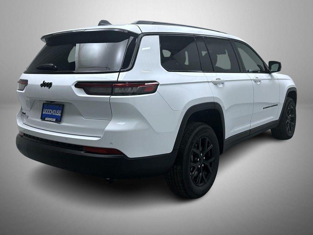 new 2025 Jeep Grand Cherokee L car, priced at $38,045