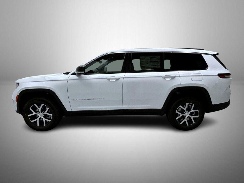 new 2025 Jeep Grand Cherokee L car, priced at $42,588