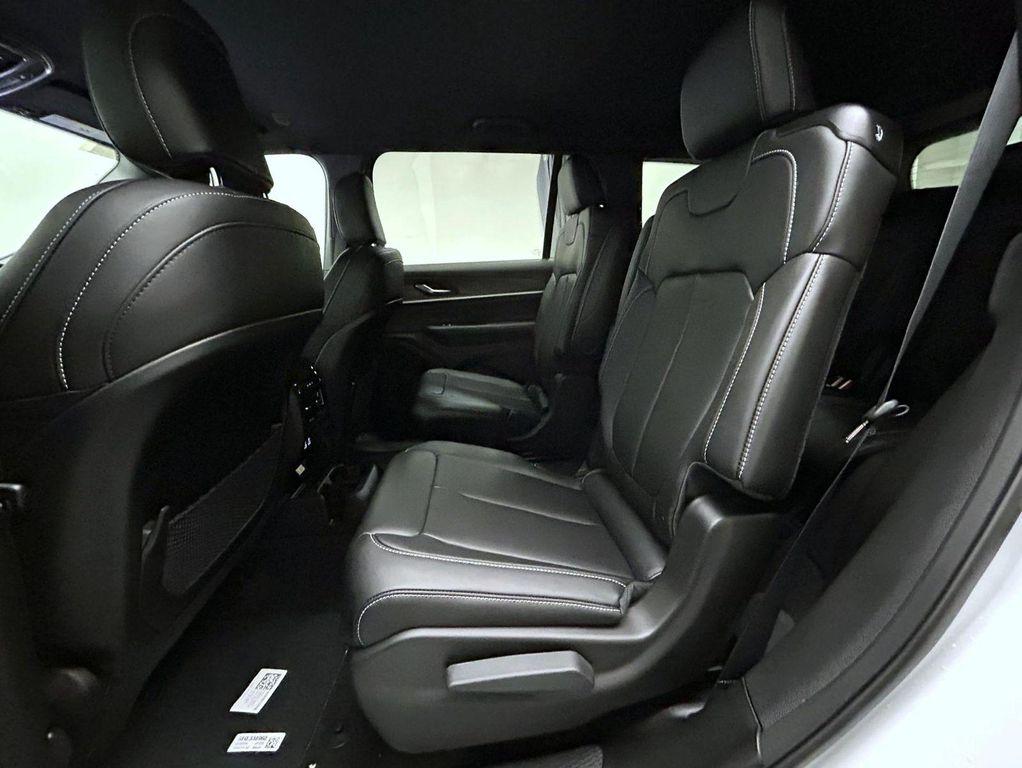 new 2025 Jeep Grand Cherokee L car, priced at $42,588