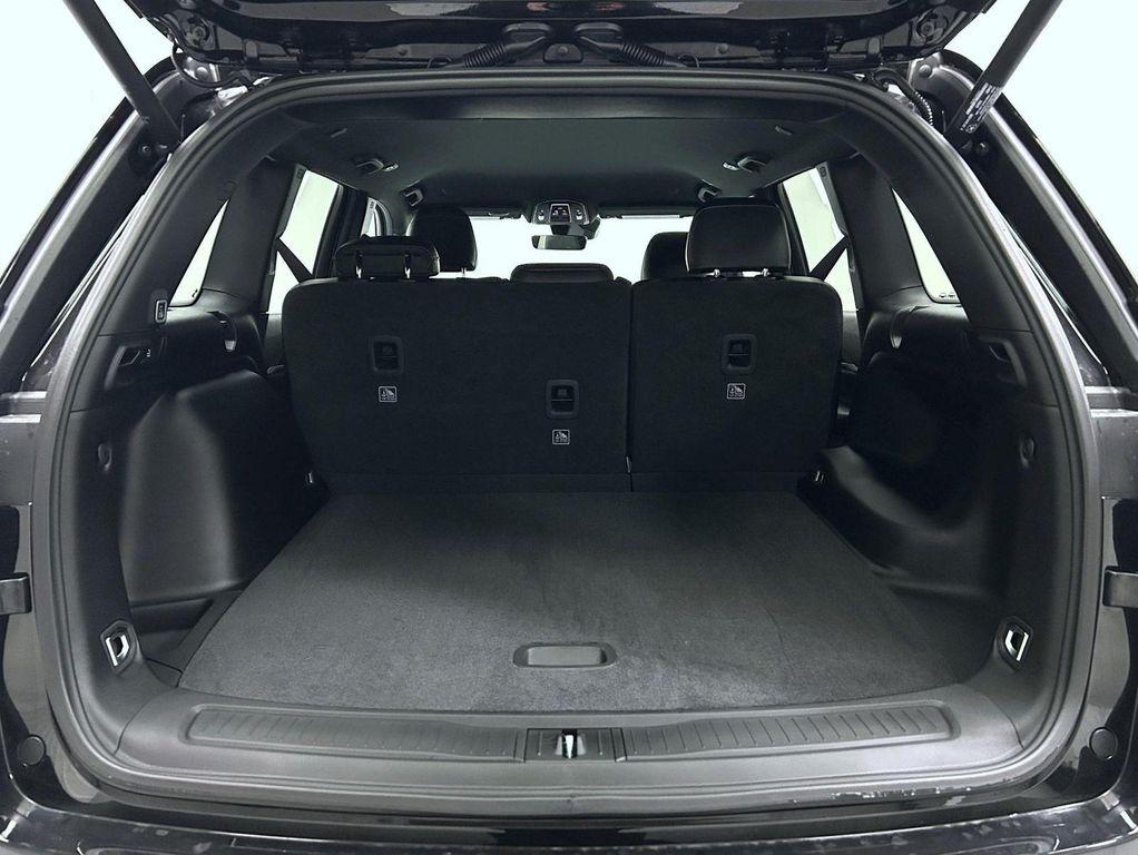 new 2025 Jeep Grand Cherokee car, priced at $43,414