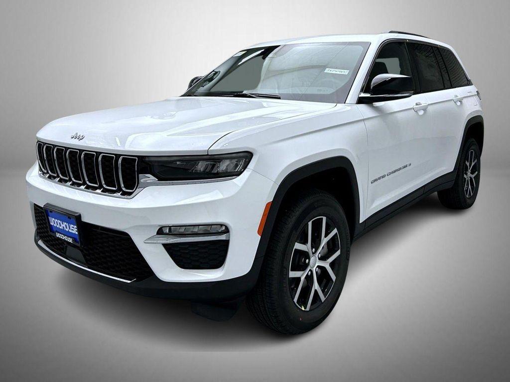 new 2025 Jeep Grand Cherokee car, priced at $40,878