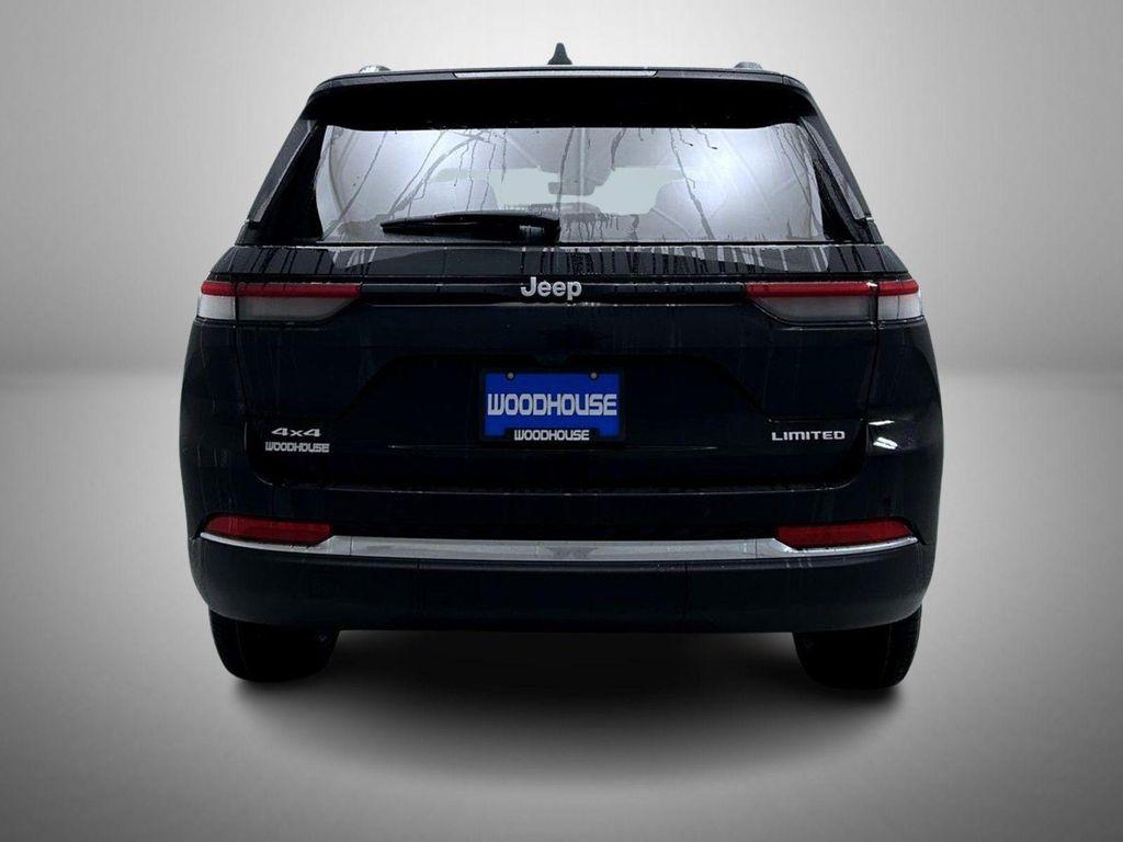 new 2025 Jeep Grand Cherokee car, priced at $42,914