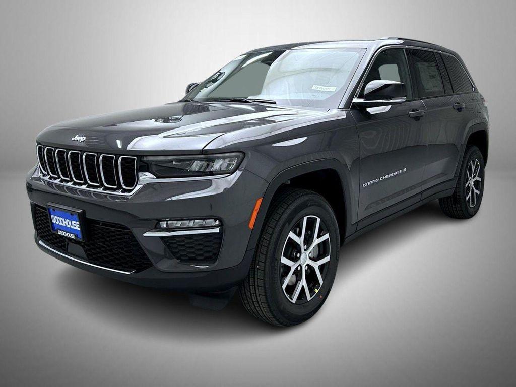 new 2025 Jeep Grand Cherokee car, priced at $41,904