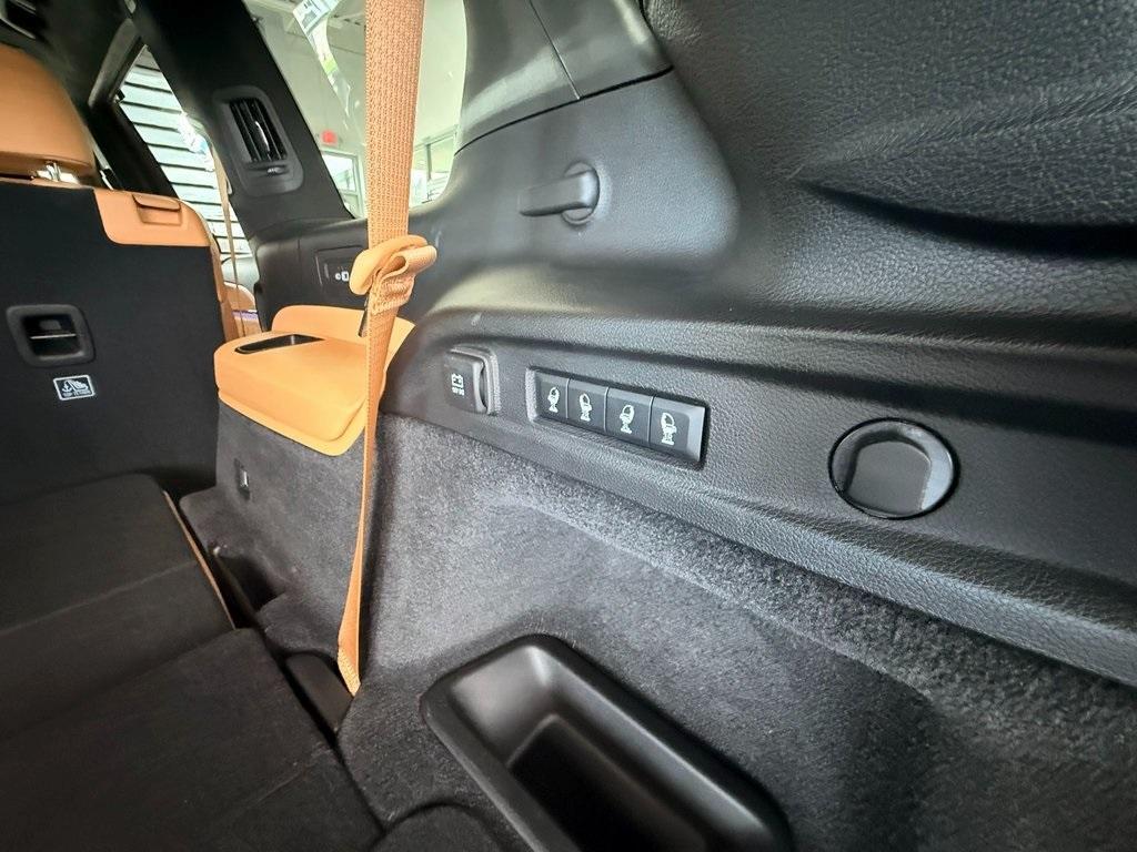 used 2024 Jeep Grand Cherokee L car, priced at $57,827