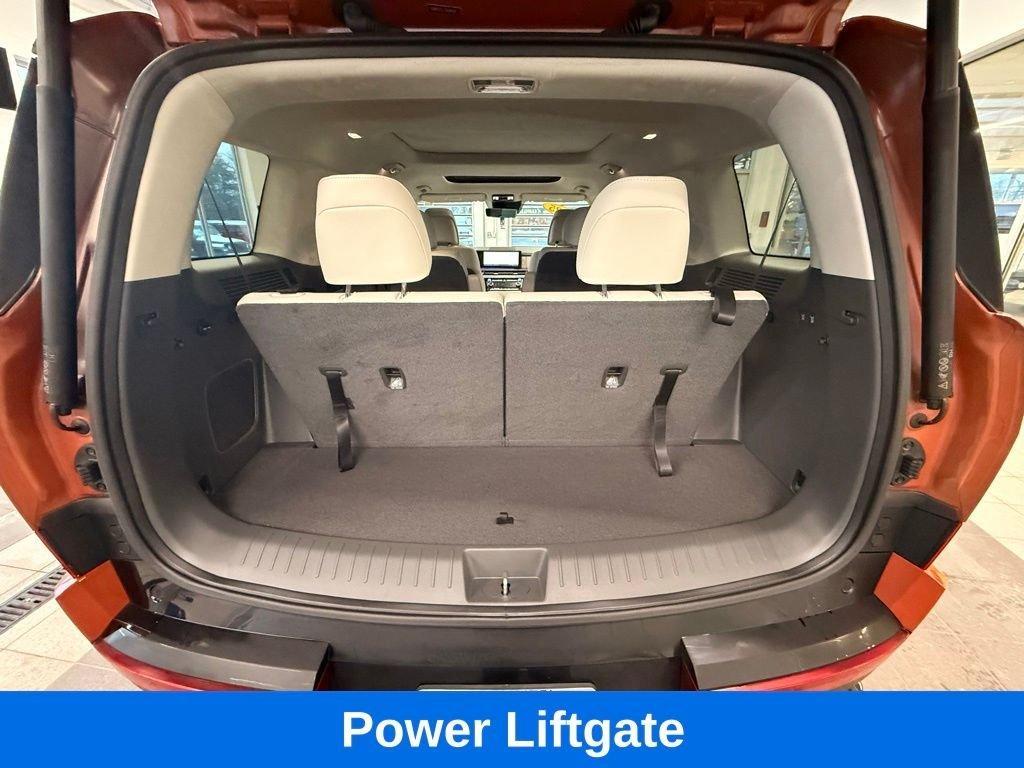 used 2025 Hyundai Santa Fe car, priced at $39,224