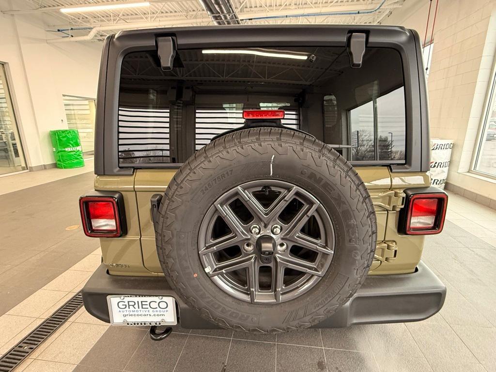 new 2026 Jeep Wrangler car, priced at $45,438