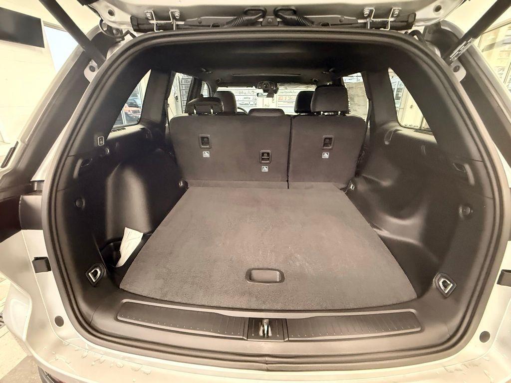 new 2025 Jeep Grand Cherokee car, priced at $44,608