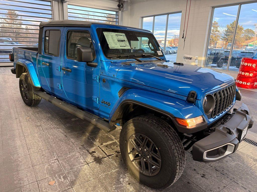 new 2026 Jeep Gladiator car, priced at $47,643