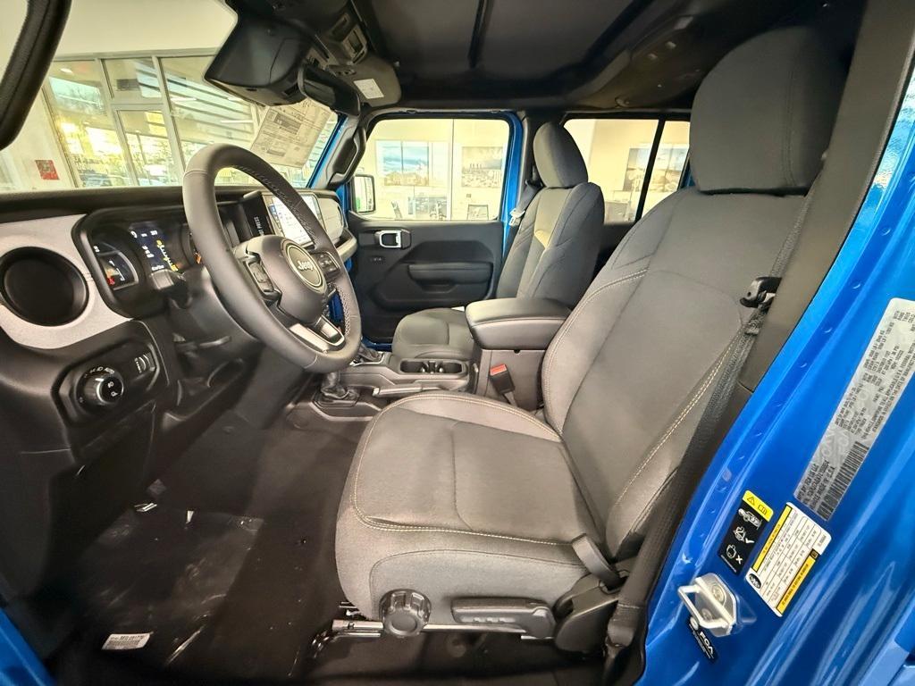 new 2026 Jeep Gladiator car, priced at $48,643