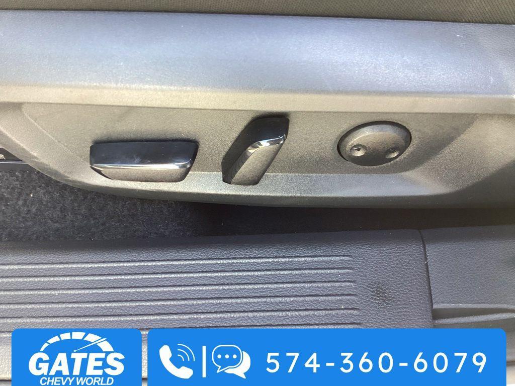 used 2025 Nissan Rogue car, priced at $28,456