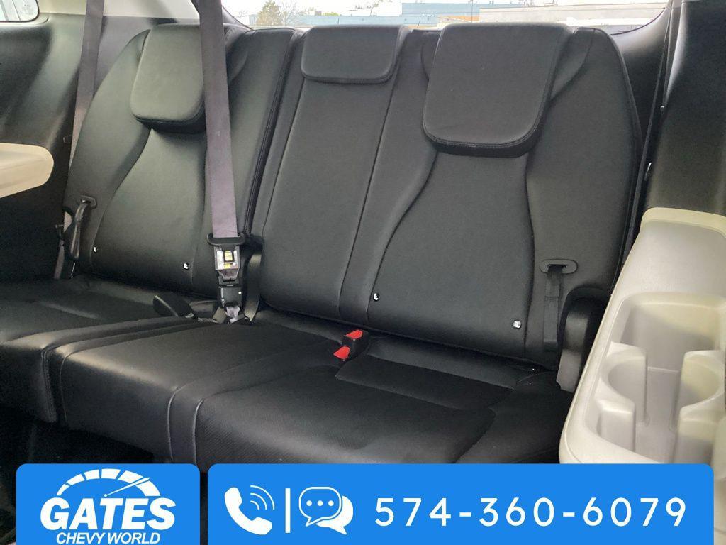 used 2024 Kia Carnival car, priced at $34,864