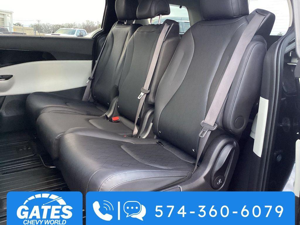 used 2024 Kia Carnival car, priced at $34,864