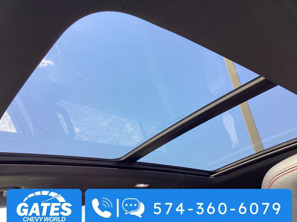 used 2025 Chevrolet Traverse car, priced at $51,414