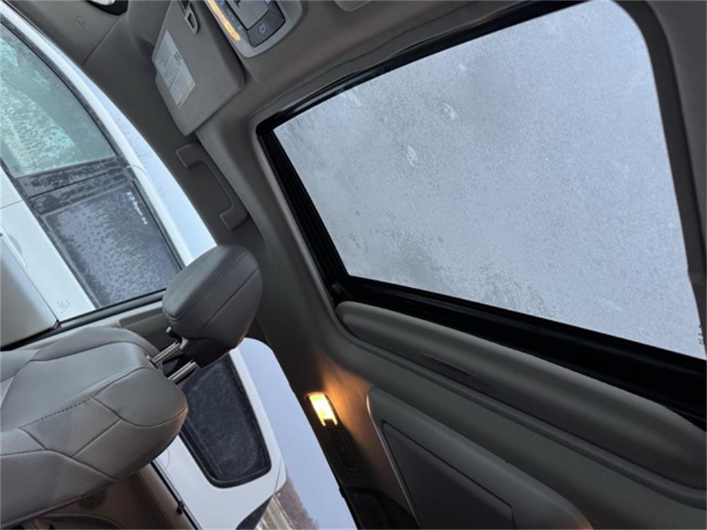 used 2023 Toyota Sienna car, priced at $46,599