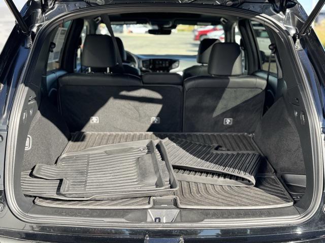 2021 Crystal Black Pearl Honda Passport