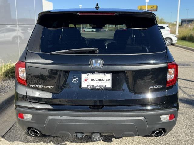 2021 Crystal Black Pearl Honda Passport