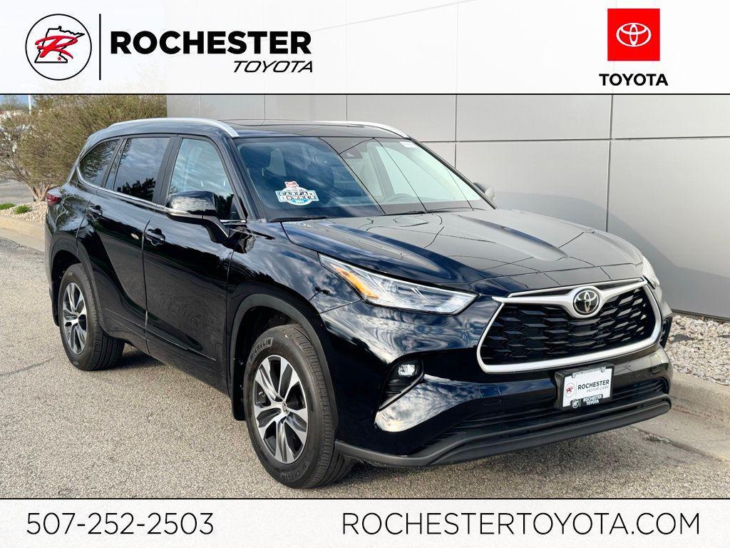 used 2023 Toyota Highlander car, priced at $41,799