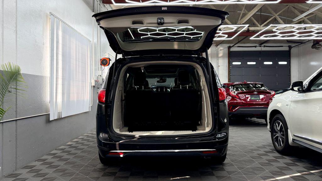 used 2017 Chrysler Pacifica car, priced at $11,850