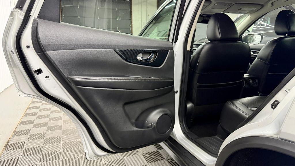 used 2019 Nissan Rogue car, priced at $17,400