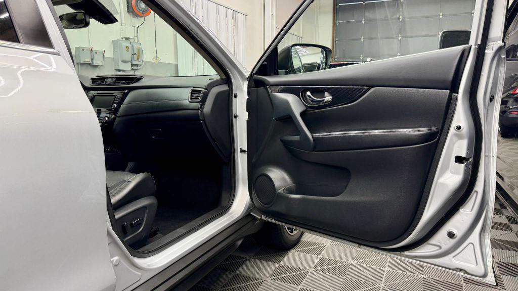 used 2019 Nissan Rogue car, priced at $17,400