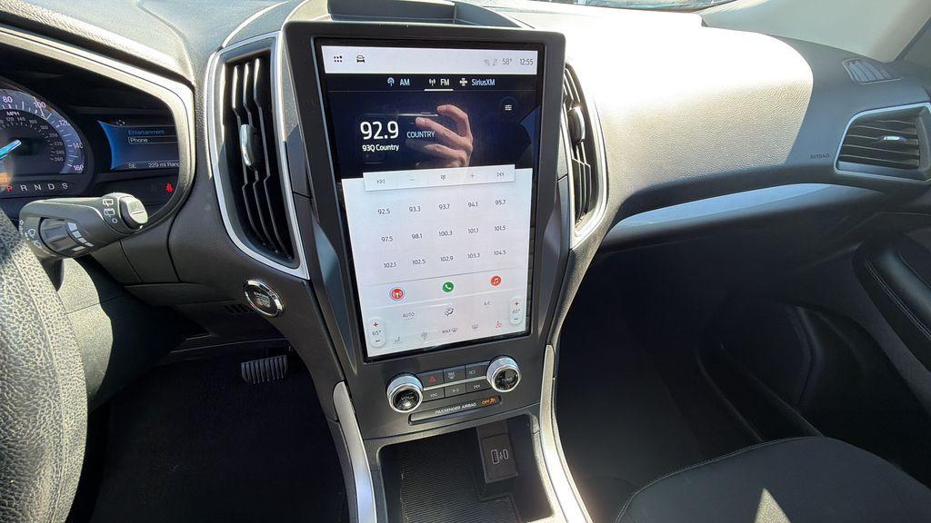 used 2024 Ford Edge car, priced at $21,499