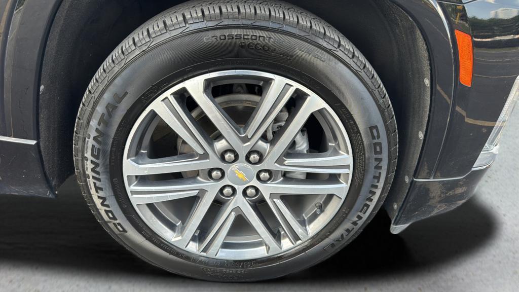 used 2022 Chevrolet Traverse car, priced at $34,991