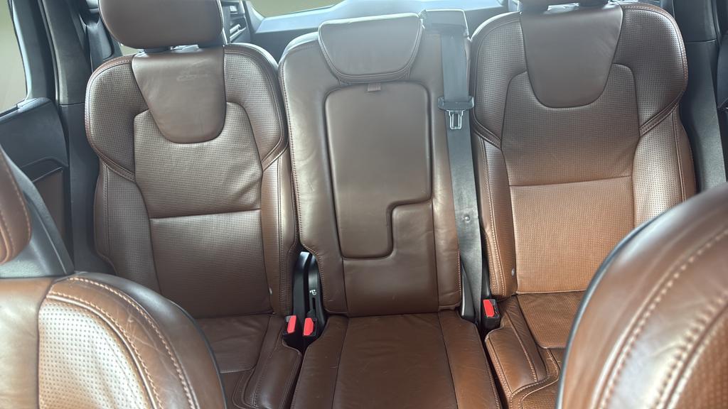 used 2021 Volvo XC90 car, priced at $31,991