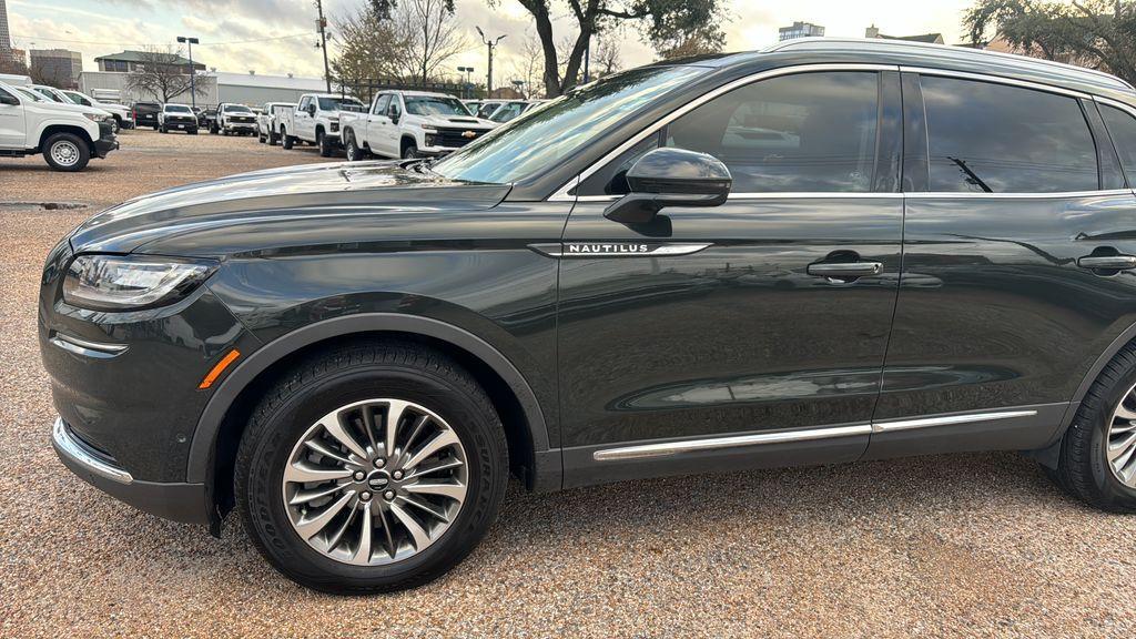 used 2022 Lincoln Nautilus car, priced at $29,299