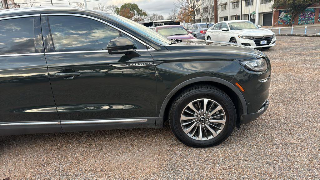 used 2022 Lincoln Nautilus car, priced at $29,299