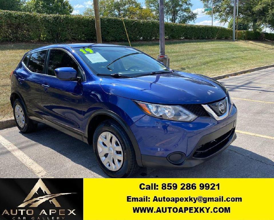 used 2019 Nissan Rogue Sport car, priced at $10,900