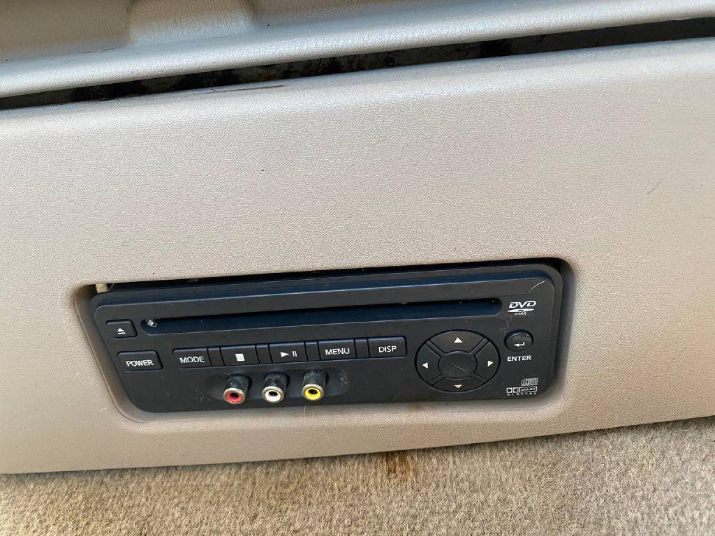 used 2004 Nissan Quest car, priced at $3,800