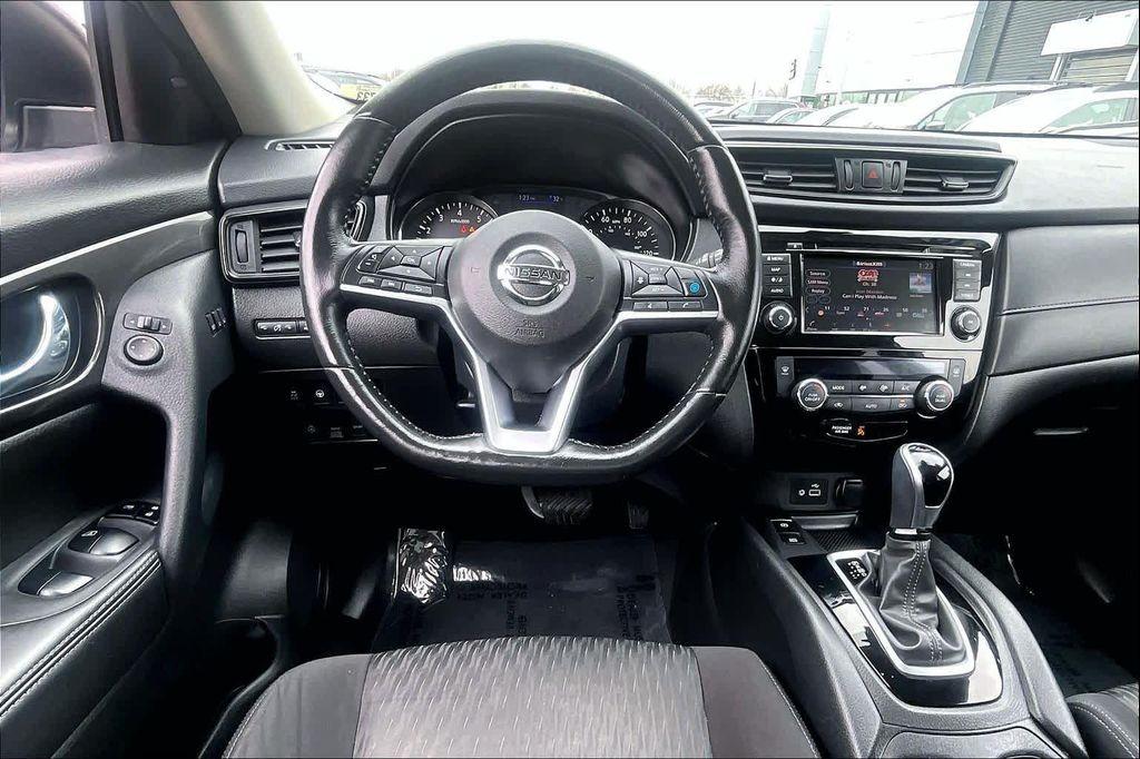 used 2019 Nissan Rogue car, priced at $15,037