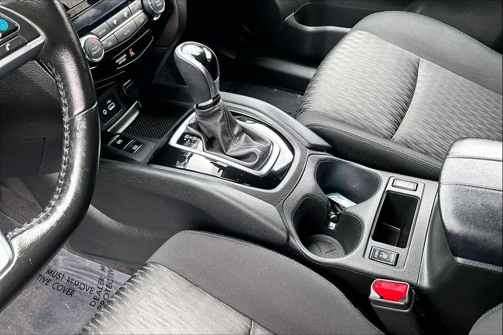 used 2019 Nissan Rogue car, priced at $15,037