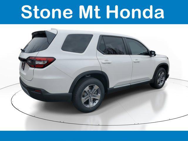 new 2025 Honda Pilot car, priced at $42,725