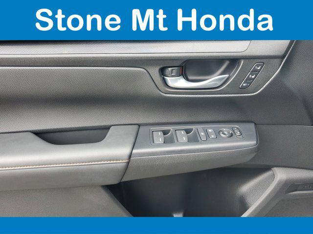 2025 Silver Metallic Honda CR-V Hybrid