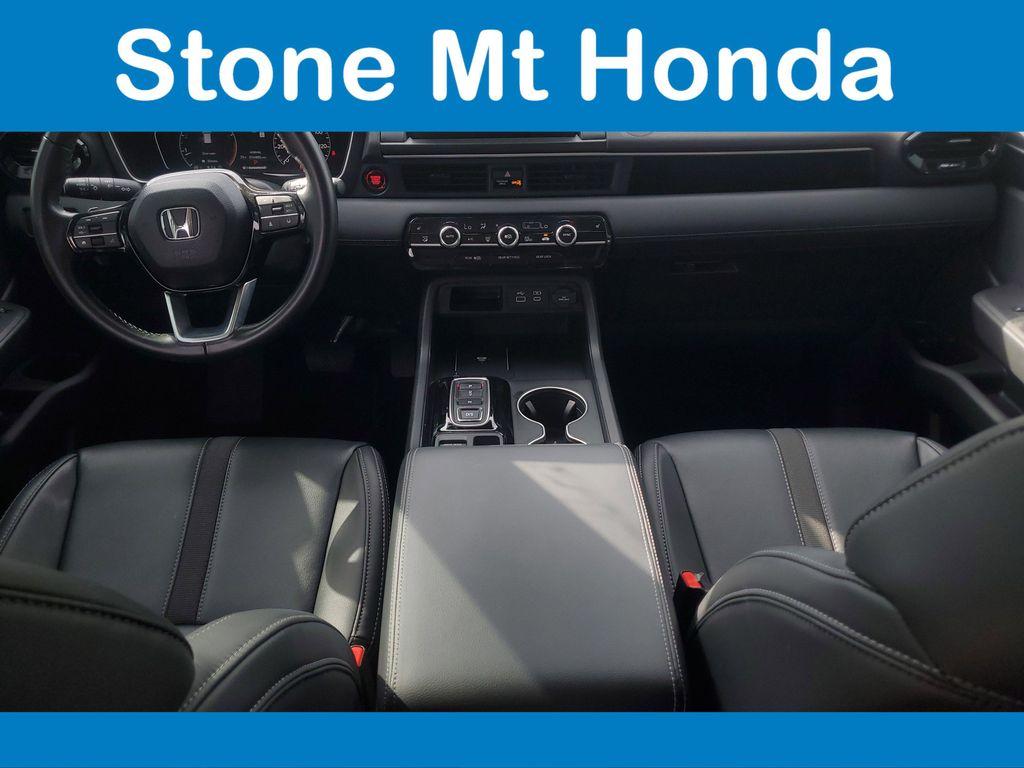 used 2025 Honda Pilot car, priced at $44,991
