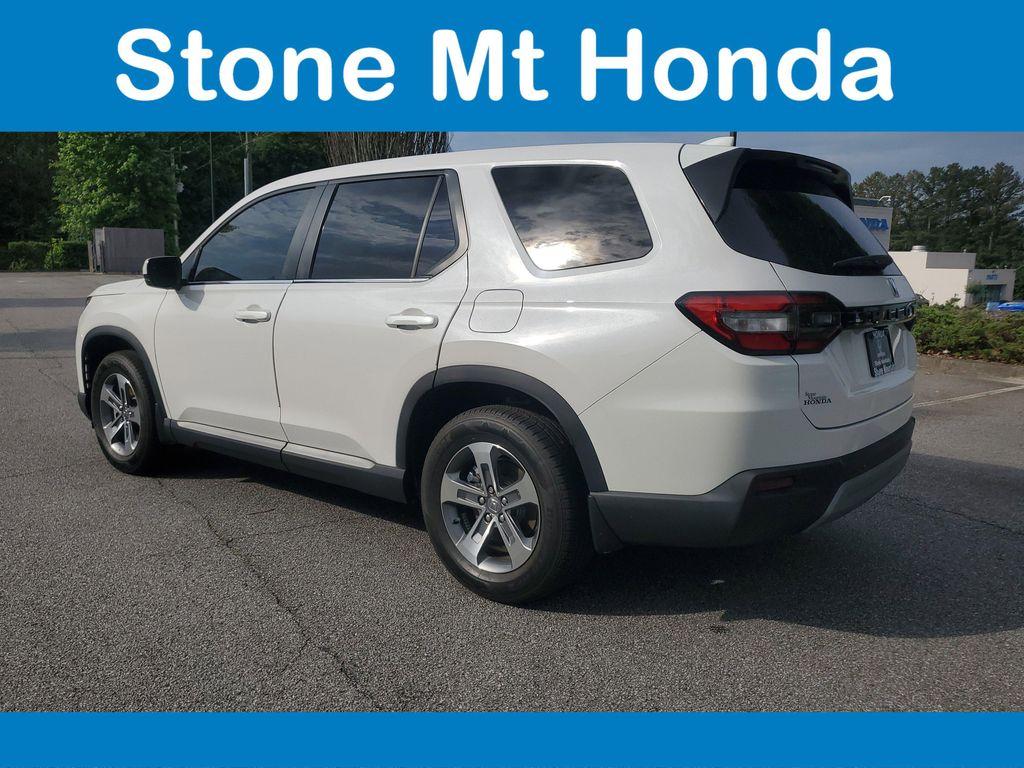 used 2025 Honda Pilot car, priced at $44,991