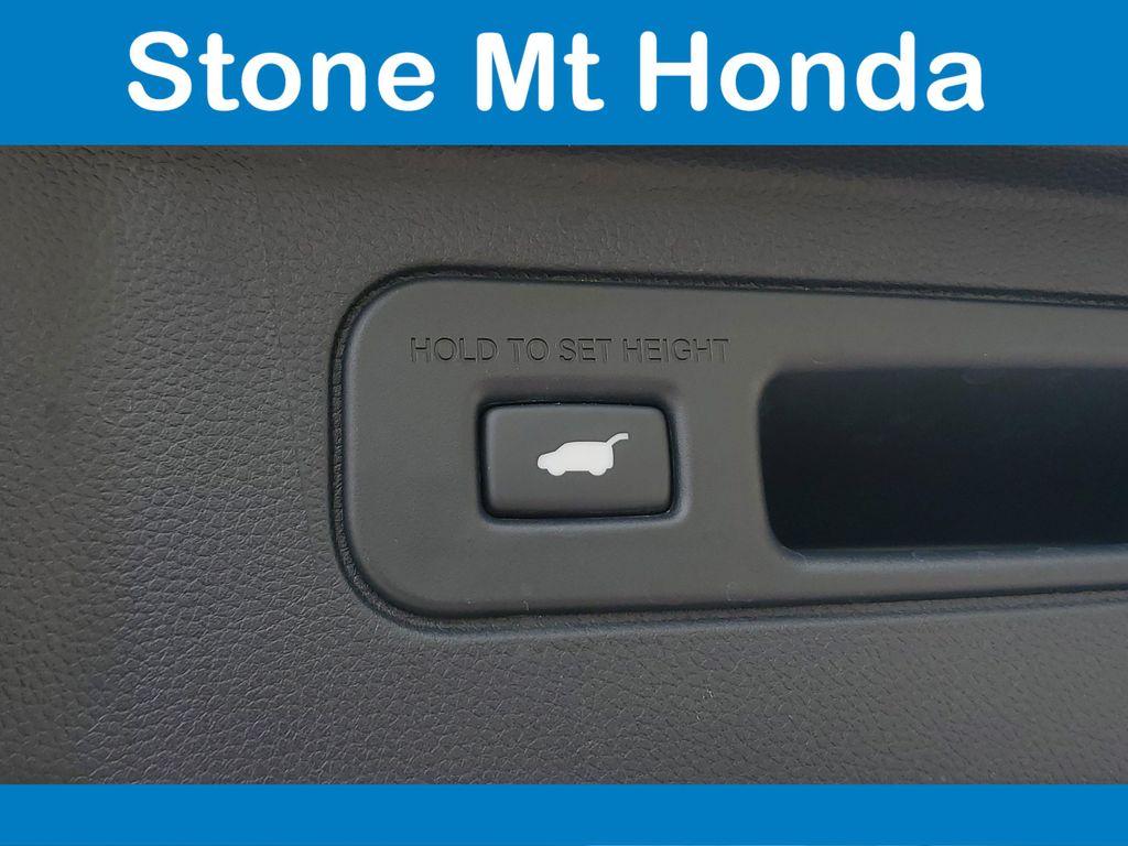 used 2025 Honda Pilot car, priced at $44,991