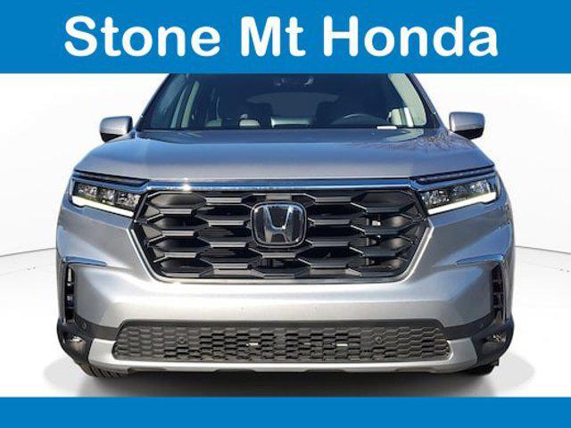 used 2025 Honda Pilot car, priced at $42,925