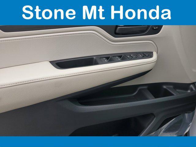 new 2026 Honda Odyssey car, priced at $44,290