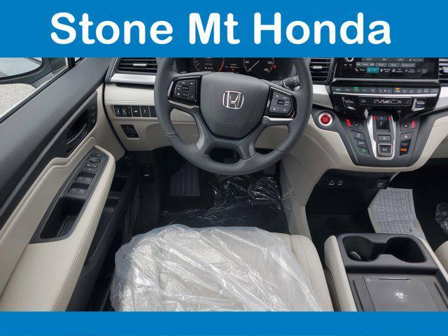 new 2026 Honda Odyssey car, priced at $44,290
