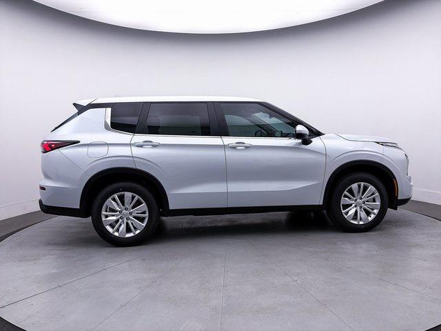 new 2025 Mitsubishi Outlander car, priced at $29,996