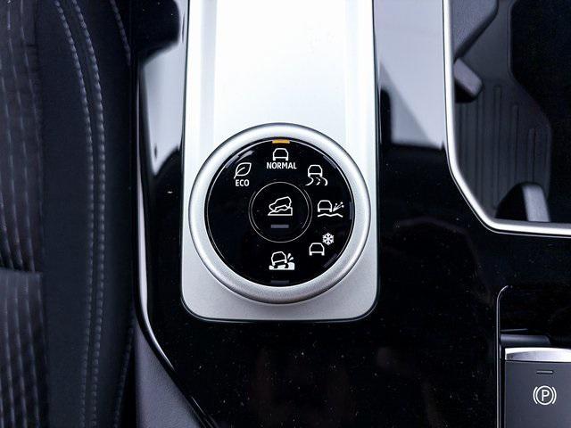 new 2025 Mitsubishi Outlander car, priced at $29,996