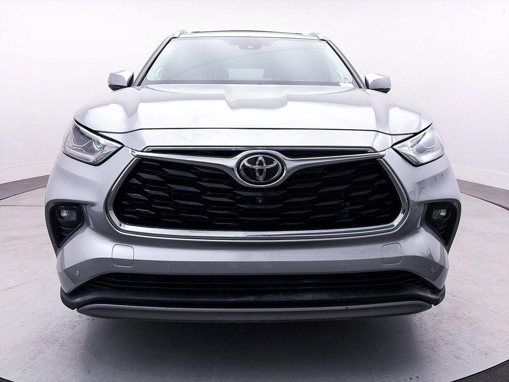 used 2023 Toyota Highlander car, priced at $31,992