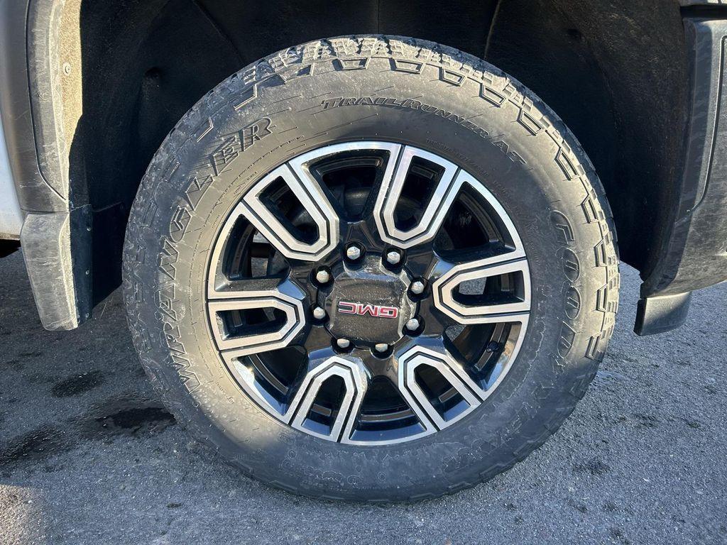 used 2024 GMC Sierra 2500 car, priced at $68,592