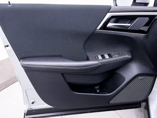 new 2026 Mitsubishi Outlander car, priced at $30,346